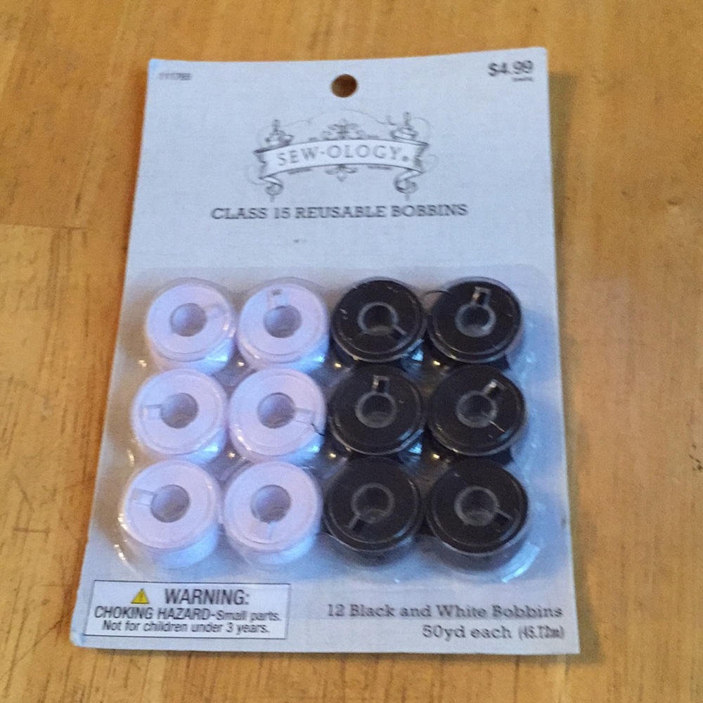 SEW-OLOGY 12 black and white bobbins new